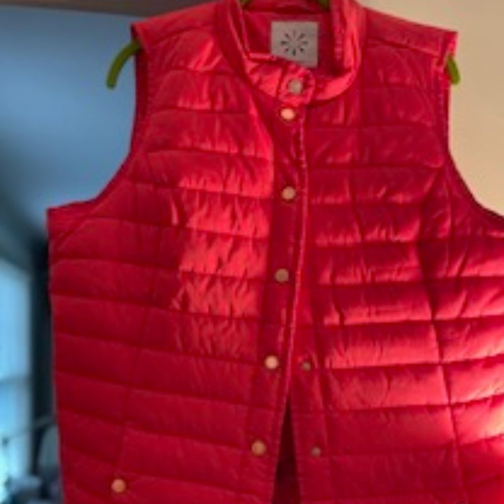 Coral Puffer Vest  size large